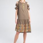 Модное платье-сарафан с вышивкой Веретено
